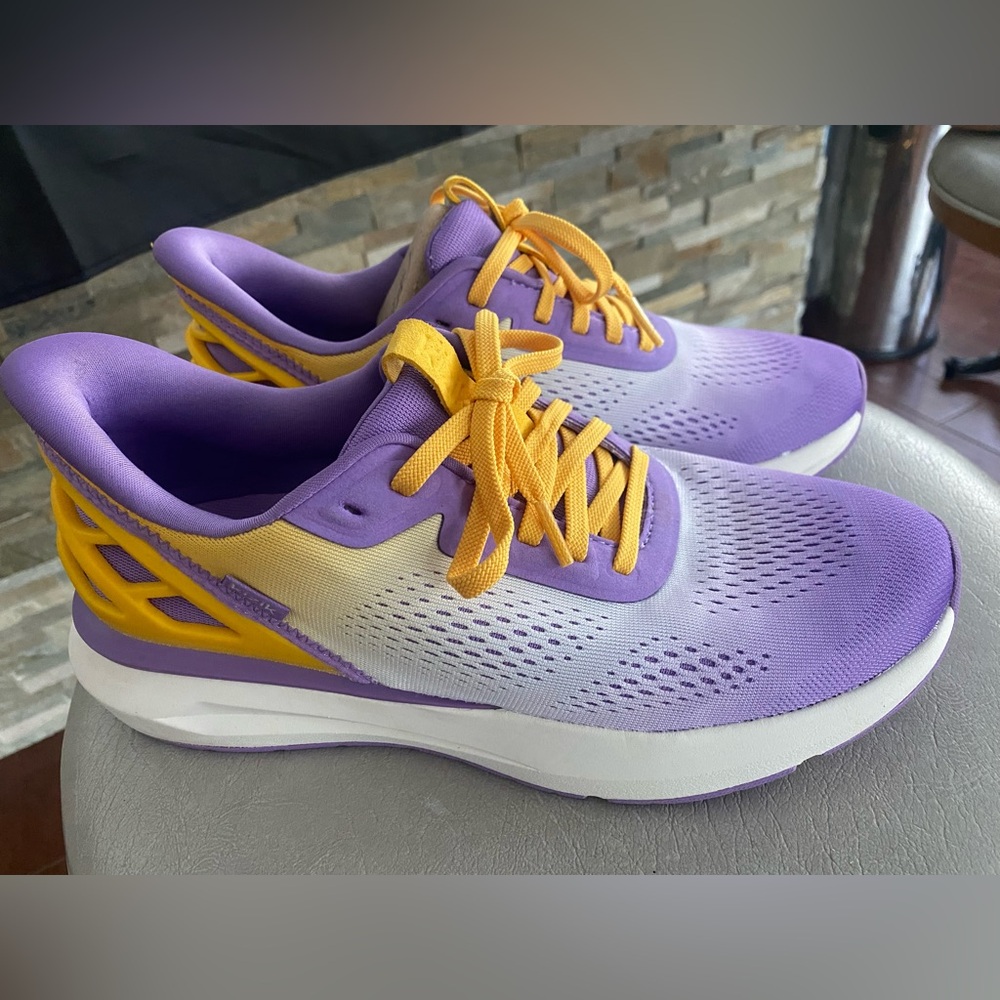 (BRAND NEW) KIZIK WOMEN’S ATHENS 2 10.5 PURPLE AND GOLD CHAMBRAY HANDS FREE TECH